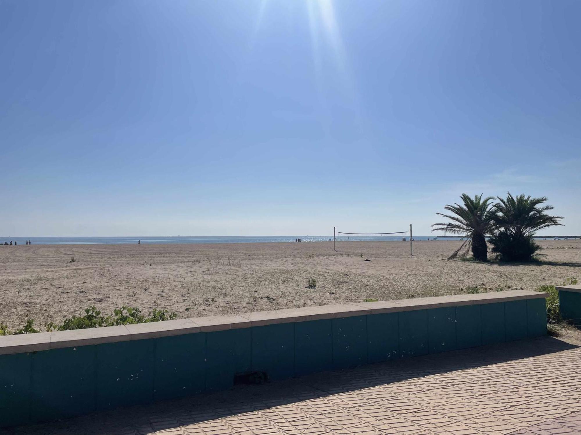 Port Arenal Con Terraza Y Piscina Apartment *
